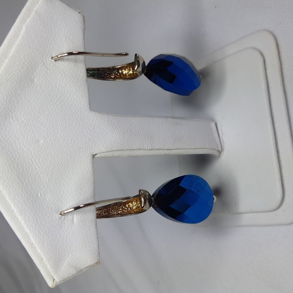 Aurora Borealis Statment Earrings - Picture 3 of 4